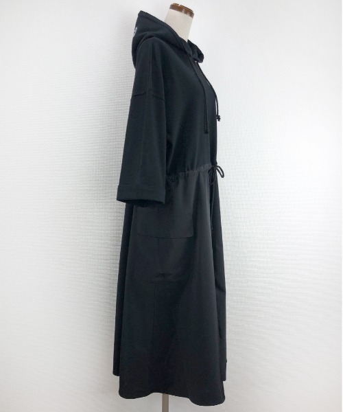 WORLD WIDE LOVE!（ワールドワイドラブ）の「異素材切り替えワンピース（ワンピース・レディース・ブラック/カーキ・1）」の6枚目の写真