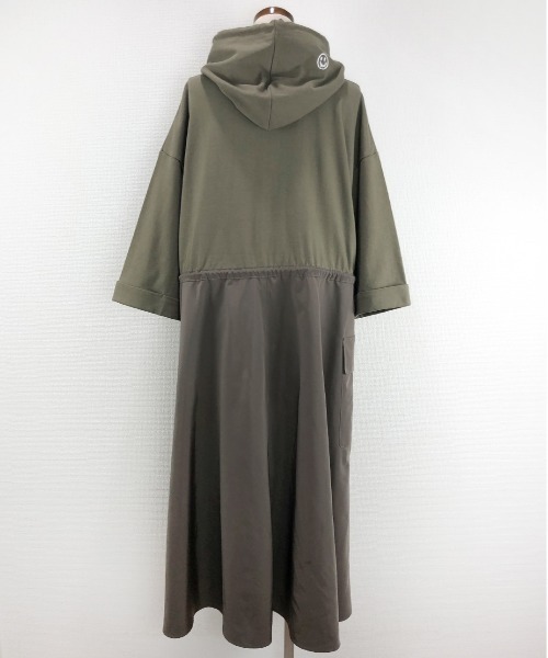 WORLD WIDE LOVE!（ワールドワイドラブ）の「異素材切り替えワンピース（ワンピース・レディース・ブラック/カーキ・1）」の14枚目の写真