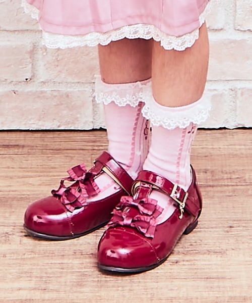 axes femme（アクシーズファム）の「リボン付Ｔストラップパンプス（パンプス・キッズ・ワイン/ブラック・LARGE/X-LARGE/MEDIUM）」の2枚目の写真