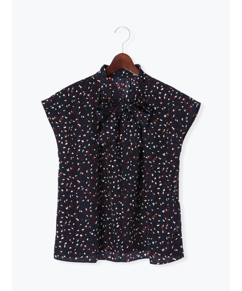 Te chichi（テチチ）の「デシン柄ボウタイブラウス（シャツ/ブラウス・レディース・ブラック/キャメル/ネイビー・ﾌﾘ-）」の6枚目の写真