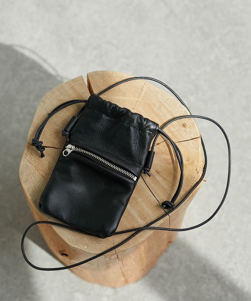 mormyrus（モルミルス）の「【MORMYRUS】ポーチショルダー/別注カラーあり（ショルダーバッグ・レディース・ブラック/ベージュ・FREE）」の11枚目の写真