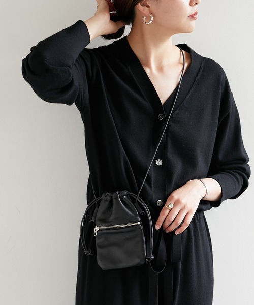 mormyrus（モルミルス）の「【MORMYRUS】ポーチショルダー/別注カラーあり（ショルダーバッグ・レディース・ブラック/ベージュ・FREE）」の9枚目の写真