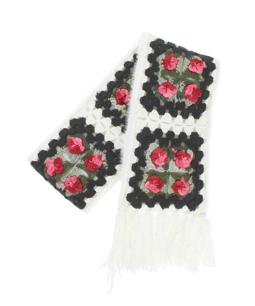 merry jenny（メリージェニー）の「クロシェマフラー（マフラー・レディース・ブラック/オフホワイト・FREE）」の6枚目の写真