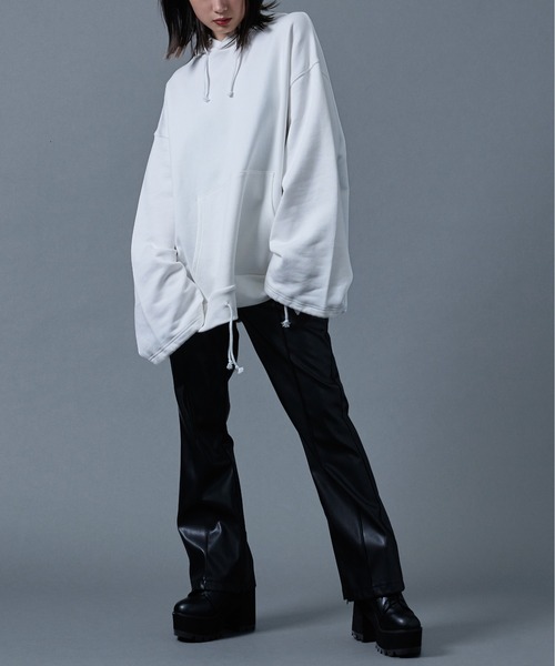 Ellno Loset（エルノロゼット）の「サイドジップビーガンレザーパンツ（その他パンツ・メンズ・ブラック・MEDIUM/LARGE）」の11枚目の写真