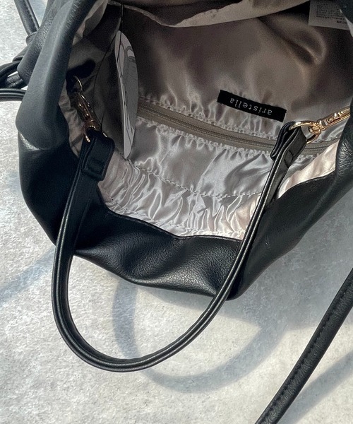 AS KNOW AS plus（アズノゥアズプラス）の「☆フェイクレザー巾着バッグ（ショルダーバッグ・レディース・ブラック/ブラウン/モカ/ホワイト/ブルー/ピンク/グリーン・FREE）」の15枚目の写真