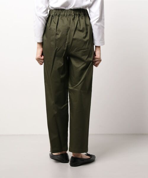 Doux archives（ドゥアルシーヴ）の「チノ　ベイカーテーパードパンツ（チノパンツ・レディース・ブラック/カーキ/ベージュ・LARGE/MEDIUM/SMALL）」の4枚目の写真