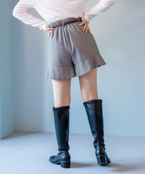 OLIVE des OLIVE（オリーブデオリーブ）の「裾ラッフルベルト付ショートパンツ（その他パンツ・レディース・オフホワイト/ブラック/アイボリー・FREE）」の11枚目の写真