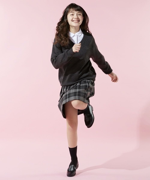 repipi armario（レピピ アルマリオ）の「【repipi armario / レピピアルマリオ】キッズスクールセーター　Vネック　ニット（ニット/セーター・キッズ・ネイビー/ブラック/グレー・150/160/140/170）」の3枚目の写真