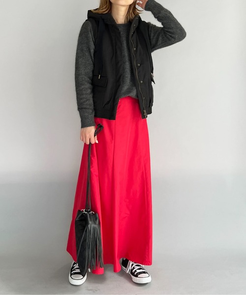 PICCIN（ピッチン）の「後ろフリルフード付中綿ベスト（その他アウター・レディース・ブラック/カーキ・M）」の10枚目の写真