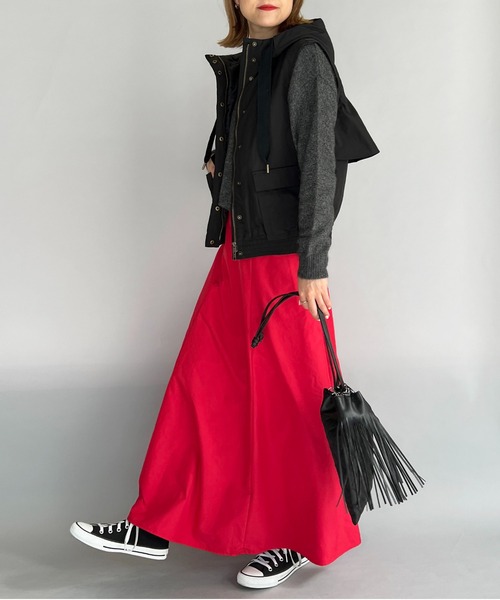 PICCIN（ピッチン）の「後ろフリルフード付中綿ベスト（その他アウター・レディース・ブラック/カーキ・M）」の14枚目の写真