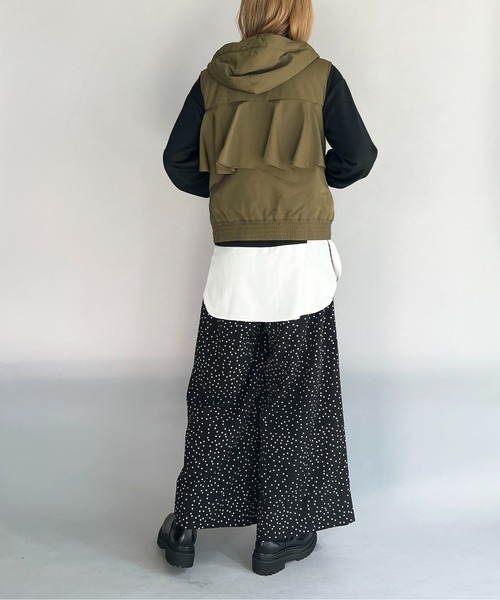 PICCIN（ピッチン）の「後ろフリルフード付中綿ベスト（その他アウター・レディース・ブラック/カーキ・M）」の22枚目の写真