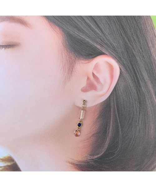 tone（トーン）の「【-lensa-】スワロフスキークリスタルの小ぶりピアス（バミューダブルー）(MA)（ピアス（両耳用）・レディース・ブルー系・FREE）」の4枚目の写真