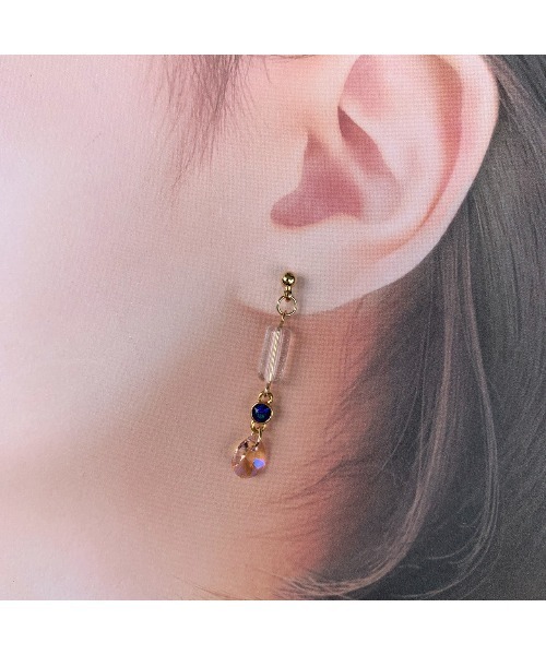tone（トーン）の「【-lensa-】スワロフスキークリスタルの小ぶりピアス（バミューダブルー）(MA)（ピアス（両耳用）・レディース・ブルー系・FREE）」の2枚目の写真