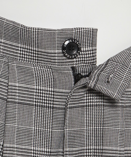 LOVETOXIC(ラブトキシック)の「ジャケットボトムセットアップ(セットアップ・キッズ・ベージュ/マルチ・M/L)」の10枚目の写真