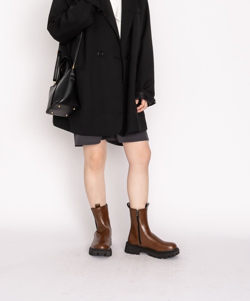 SVEC(シュベック)の「インサイドジップ サイドゴア 厚底ブーツ(ブーツ・レディース・ブラック/ダークブラウン・38/37/35/39/36)」の14枚目の写真