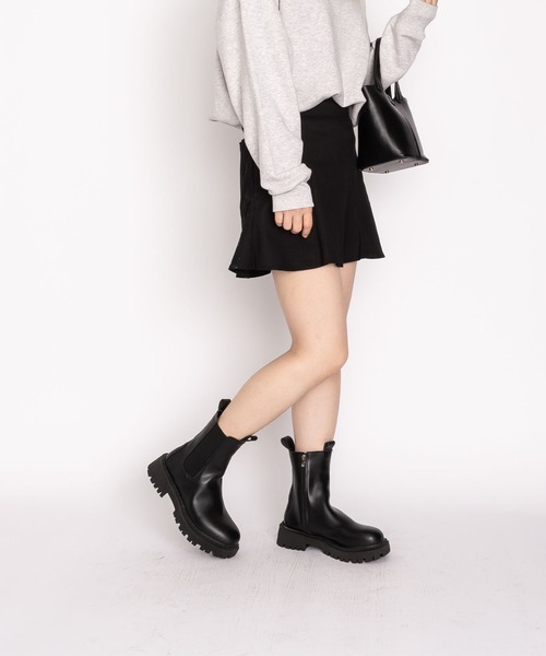 SVEC(シュベック)の「インサイドジップ サイドゴア 厚底ブーツ(ブーツ・レディース・ブラック/ダークブラウン・38/37/35/39/36)」の18枚目の写真