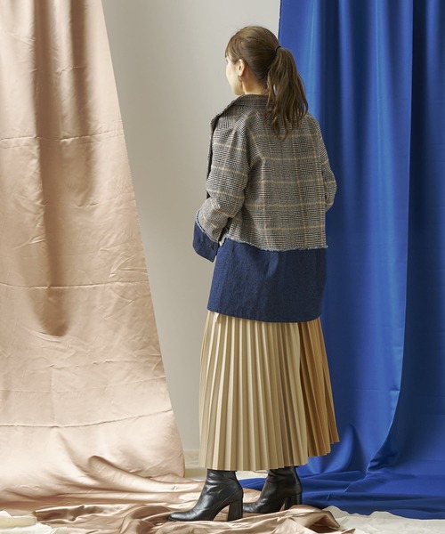 mona Belinda（モナベリンダ）の「切替合皮プリーツスカート（スカート・レディース・グレー/ライトベージュ・FREE）」の14枚目の写真