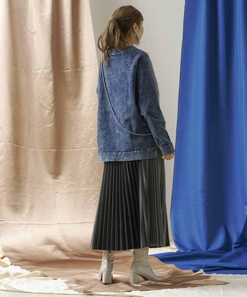 mona Belinda（モナベリンダ）の「切替合皮プリーツスカート（スカート・レディース・グレー/ライトベージュ・FREE）」の22枚目の写真