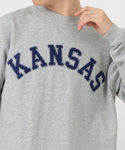 make a ray!(メイク ア レイ!)の「KANSAS/BOSTON/ カレッジロゴ 刺繍ワッペン ロンT /長袖Tシャツ/ユニセックス(Tシャツ/カットソー・レディース・ホワイト/ブラック/ネイビー/グレー/グレー系その他/ブルー系その他・M/L)」の13枚目の写真