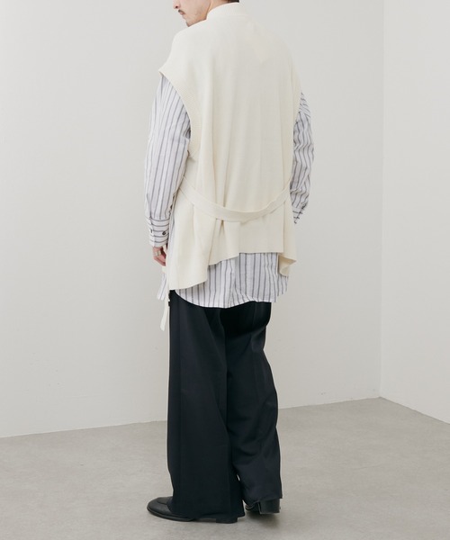 Lui's（ルイス）の「オーバーニットベスト（ベスト・メンズ・ブラック/グリーン/オフホワイト・FREE）」の11枚目の写真