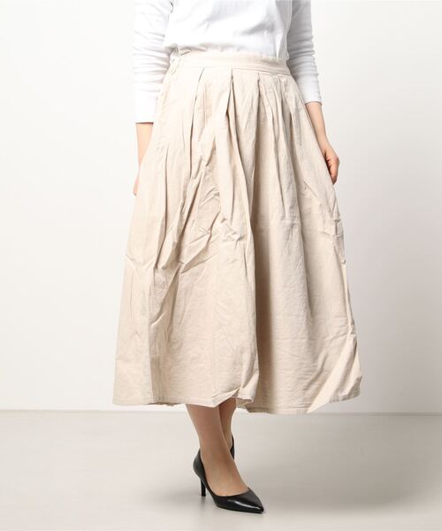 Samansa Mos2（サマンサ モスモス）の「タックロングスカート（スカート・レディース・カーキ/オフホワイト/キナリ・ﾌﾘ-）」の7枚目の写真