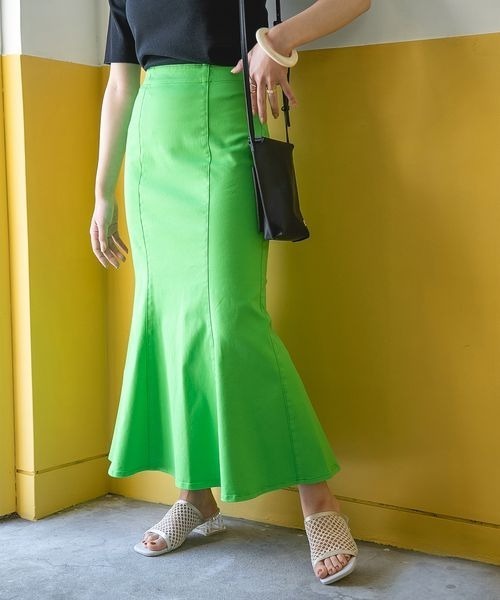 JEANASIS(ジーナシス)の「ストレッチマーメイドデニムスカート/275526(スカート・レディース・ブラック/ピンク/ブルー/グリーン・FREE)」の3枚目の写真