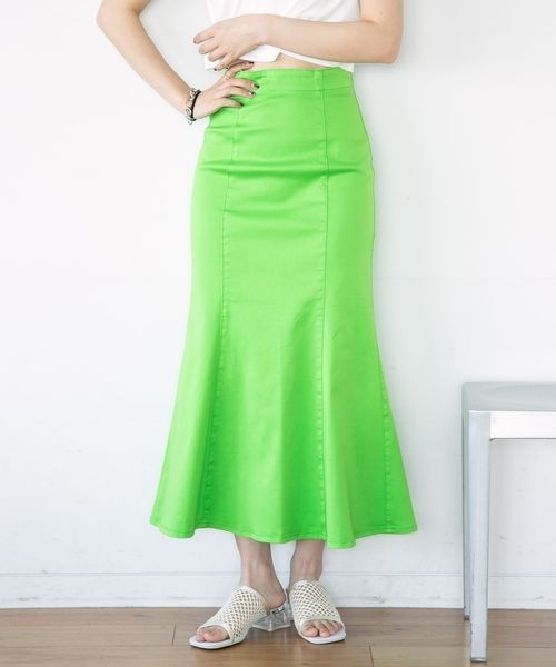 JEANASIS(ジーナシス)の「ストレッチマーメイドデニムスカート/275526(スカート・レディース・ブラック/ピンク/ブルー/グリーン・FREE)」の10枚目の写真