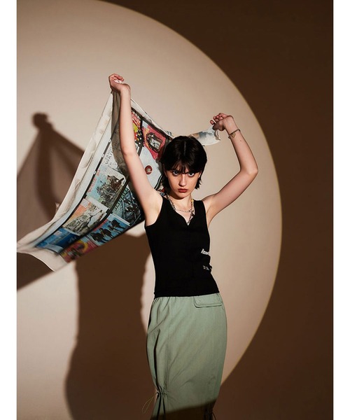 KIRSH(キルシー)の「KIRSH FRONT CUTTING SLEEVELESS LS フロントカッティング スリーブレス(タンクトップ・レディース・グリーン/ブラック・ONE SIZE)」の8枚目の写真