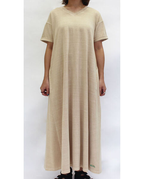 MANASTASH(マナスタッシュ)の「MANASTASH/マナスタッシュ W's PIGMENT FLARE DRESS ウィメンズピグメントフレアワンピース(ワンピース・レディース・ブラック/ベージュ/グリーン・MEDIUM)」の2枚目の写真
