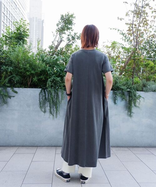 MANASTASH(マナスタッシュ)の「MANASTASH/マナスタッシュ W's PIGMENT FLARE DRESS ウィメンズピグメントフレアワンピース(ワンピース・レディース・ブラック/ベージュ/グリーン・MEDIUM)」の5枚目の写真