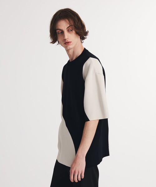 UNITED TOKYO(ユナイテッドトウキョウ)の「ラウンドミラノリブストレッチニットTEE(ニット/セーター・メンズ・ブラック/グリーン・1/2/3)」の3枚目の写真