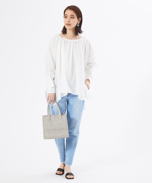 Abahouse Devinette(ドゥヴィネット)の「【mieux un】花レース型押しハンドバッグ◇保温保冷機能付き(ハンドバッグ・レディース・ベージュ/グレー/ラベンダー・フリー)」の8枚目の写真