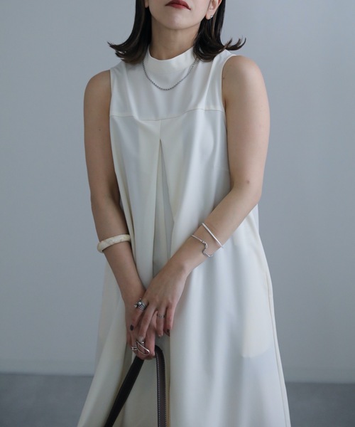 ap retro（アプレトロ）の「タックオールインワン（つなぎ/オールインワン・レディース・ブラウン/オフホワイト/ブラック・FREE）」の4枚目の写真