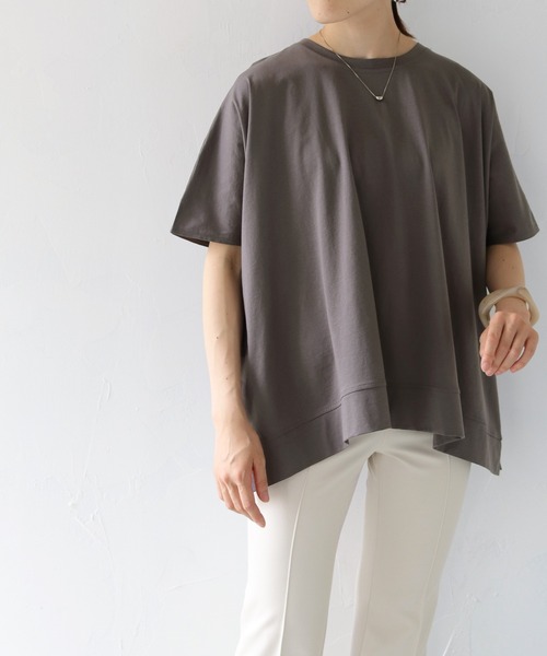 HER CLOSET(ハークローゼット)の「【shemoshelly】シルケットポンチョライクカットソーTシャツ(Tシャツ/カットソー・レディース・オフホワイト/ブラック/チャコールグレー/グレイッシュベージュ・M)」の6枚目の写真