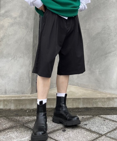 Chikashitsu +(チカシツプラス)の「【Chikashitsu +/チカシツプラス】pin tuck shorts/ピンタック ショートパンツ ハーフパンツ ショーツ(その他パンツ・メンズ・グレー/ベージュ/ブラック・S/L/M)」の15枚目の写真