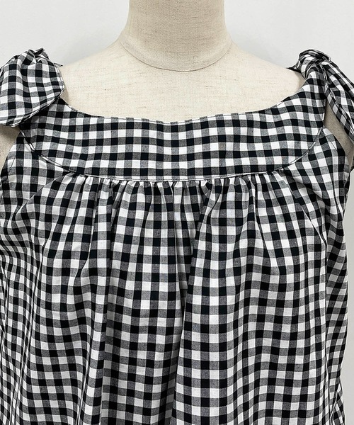 BE NEAT（ビーニート）の「ショルダーノットキャミブラウス（シャツ/ブラウス・レディース・ブラック/グリーン・M）」の5枚目の写真