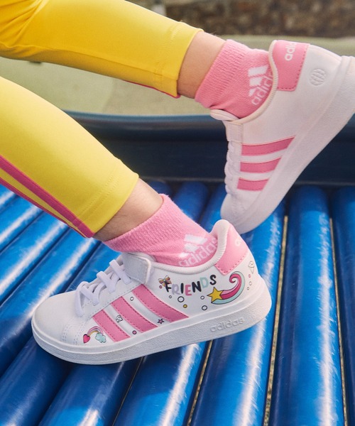 adidas（アディダス）の「adidas × Disney グランドコート