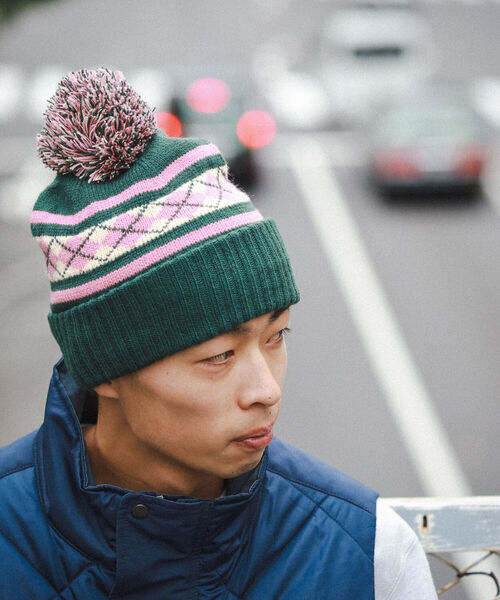 BEAMS（ビームス）の「BEAMS / ボンボンアーガイルワッチキャップ（ニットキャップ/ビーニー・メンズ・ブルー/ブラック/グリーン/ネイビー・ONE SIZE）」の5枚目の写真