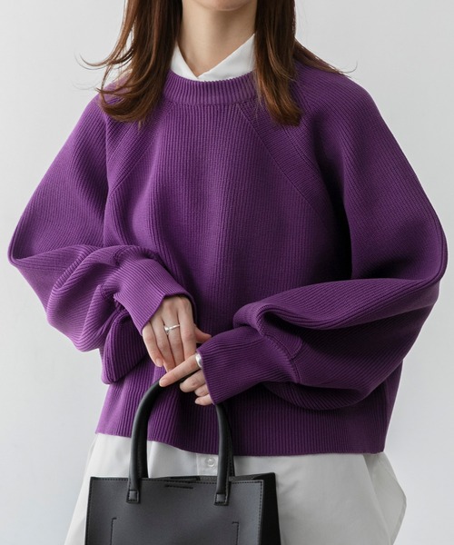 BONLECILL（ボンルシール）の「ラグランボリュームスリーブ クロップドニットプルオーバー（ニット/セーター・レディース・パープル/レッド/モスグリーン/アイボリー/ブラック/ブルー/ブラウン/ブラック系1・FREE）」の8枚目の写真