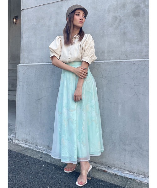 DURAS（デュラス）の「ニュアンス柄シアーフレアスカート（スカート・レディース・ホワイト/グリーン・FREE）」の5枚目の写真