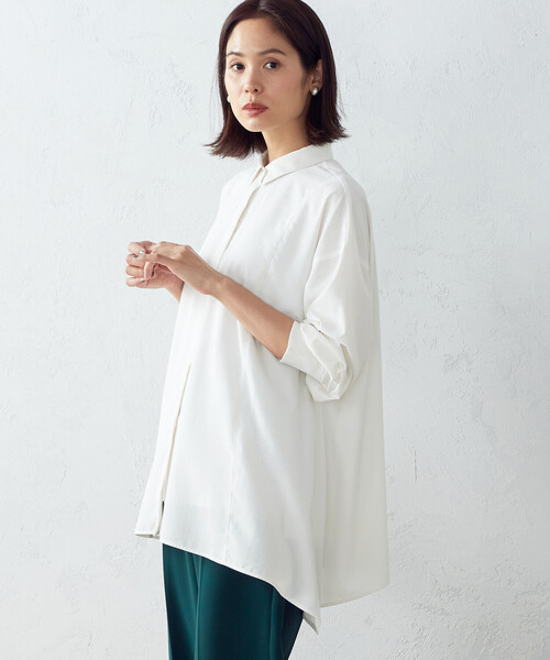 COMME CA ISM(コムサイズム)の「イレギュラーヘム シャツ(シャツ/ブラウス・レディース・ホワイト/チャコール・MEDIUM/LARGE)」の5枚目の写真