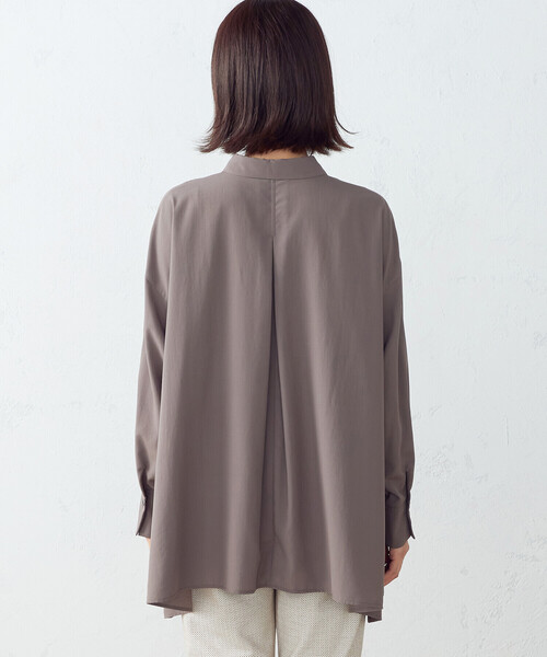 COMME CA ISM(コムサイズム)の「イレギュラーヘム シャツ(シャツ/ブラウス・レディース・ホワイト/チャコール・MEDIUM/LARGE)」の10枚目の写真