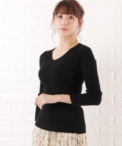 Lace Ladies(レースレディース)の「Vネック細リブニットプルオーバー(ニット/セーター・レディース・ホワイト/ブラック/グレー/ピンク/アイボリー/グレイッシュベージュ・FREE)」の15枚目の写真