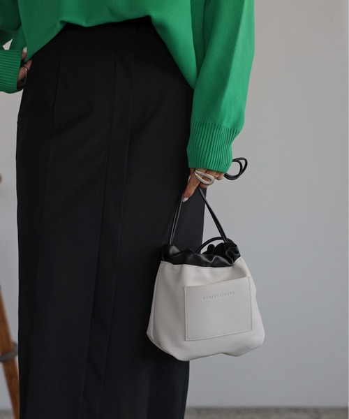 Bonjour Sagan（ボンジュールサガン）の「リバーシブル巾着バッグ（ショルダーバッグ・レディース・ブラック/ピンク/アイボリー/グレイッシュベージュ/パイソン・FREE）」の21枚目の写真