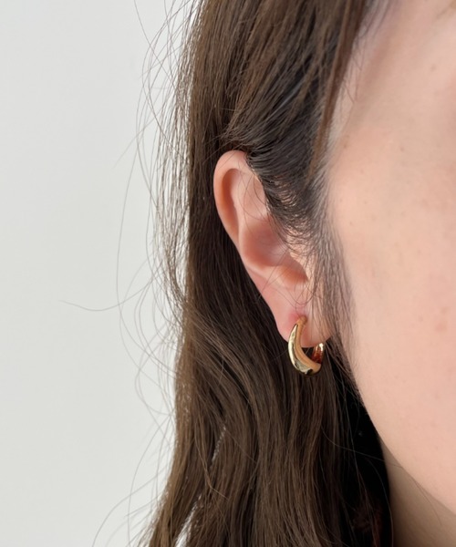 LOWRYS FARM（ローリーズファーム）の「ｇｏｏｄ－ｆｉｔイヤリング　165496（イヤリング・レディース・ゴールド系その他/ゴールド系その他2/ゴールド系その他3/その他2/その他1・FREE）」の4枚目の写真