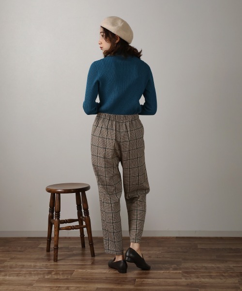 Bou Jeloud(ブージュルード)の「TRタックテーパードパンツ(その他パンツ・レディース・ブラウン/ベージュ・38)」の8枚目の写真