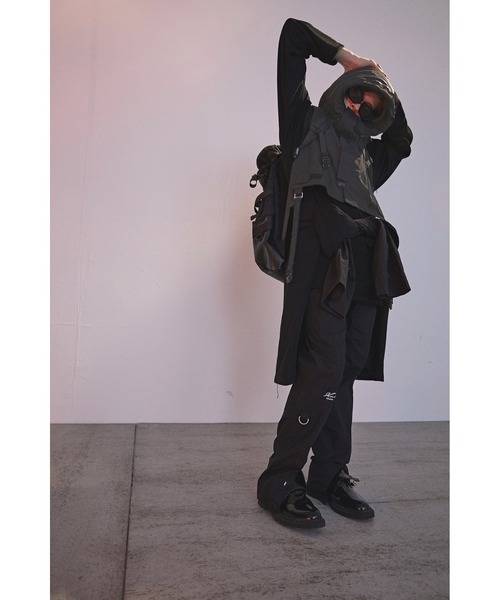 CLUB PARK（クラブパーク）の「UMAMIISIM/ウマミイズム/3WAYロゴパーカー（パーカー・メンズ・ブラック・M/S）」の2枚目の写真