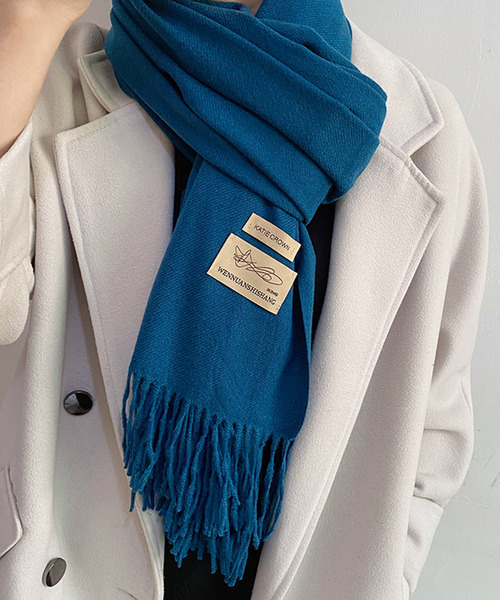 Girly Doll（ガーリードール）の「ウールフリンジマフラー（マフラー・レディース・パープル/ダークグリーン/ダークブラウン/エンジ/ベージュ/ブラウン/グレー/ライトグレー/ブラック/レッド/イエロー/カーキ/ピンク/アイボリー/ダークグレー/ボルドー/グリーン/ライトグリーン/ブルー/グレー系その他/ダークブルー/キャメル/ピンクベージュ/ダークオレンジ/ブルーグリーン・F）」の16枚目の写真