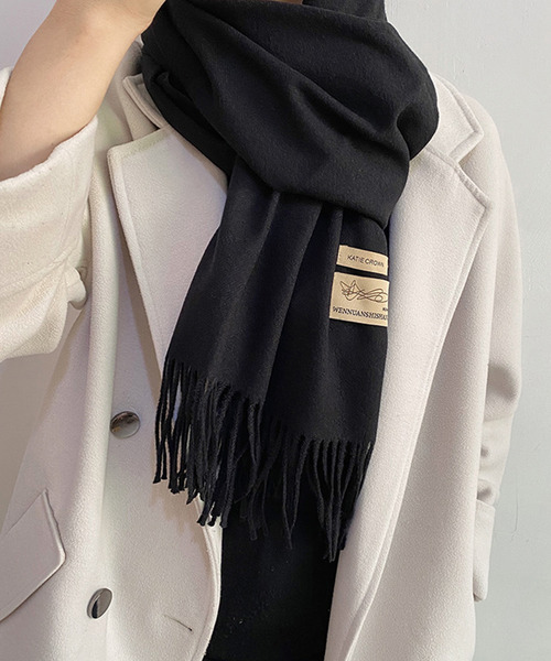 Girly Doll（ガーリードール）の「ウールフリンジマフラー（マフラー・レディース・パープル/ダークグリーン/ダークブラウン/エンジ/ベージュ/ブラウン/グレー/ライトグレー/ブラック/レッド/イエロー/カーキ/ピンク/アイボリー/ダークグレー/ボルドー/グリーン/ライトグリーン/ブルー/グレー系その他/ダークブルー/キャメル/ピンクベージュ/ダークオレンジ/ブルーグリーン・F）」の3枚目の写真