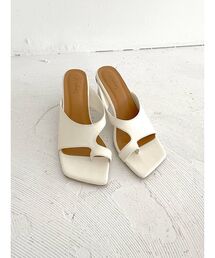 Ungrid | デザインスクエアトゥアシメヒールサンダル(サンダル)
